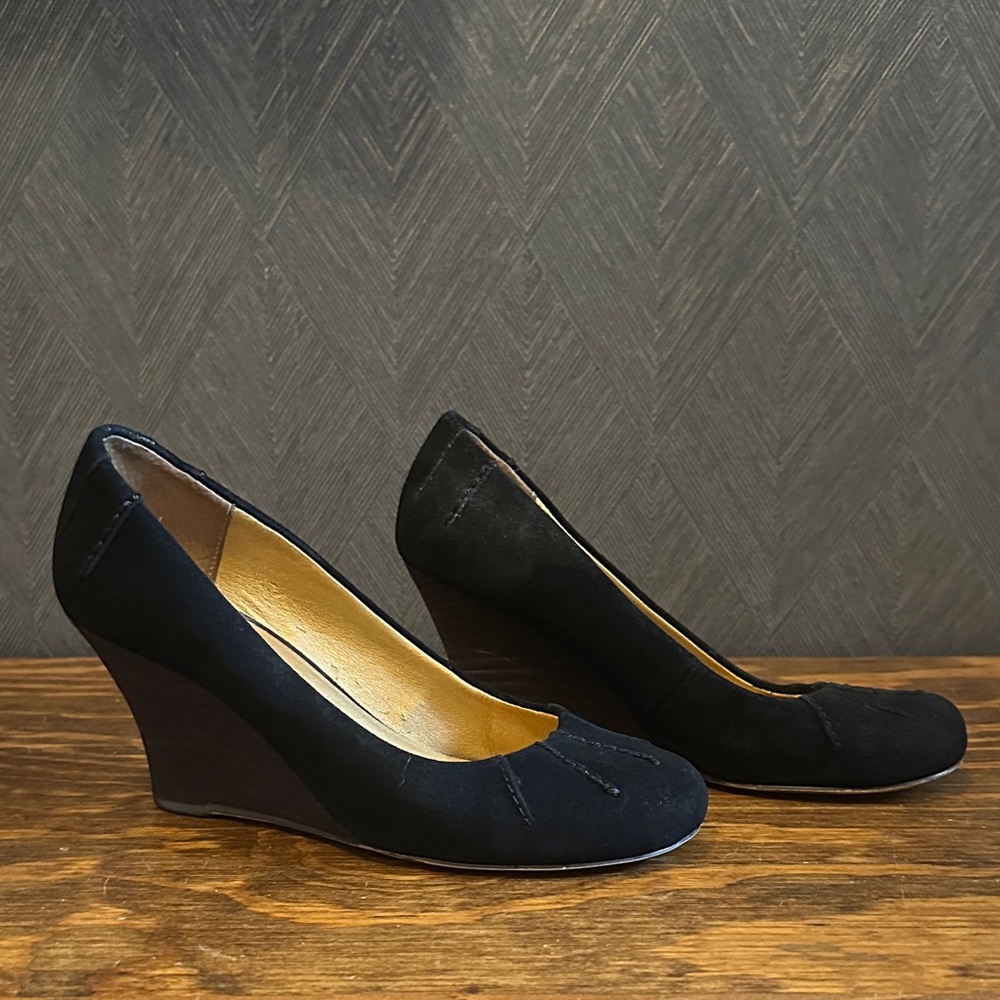 6.5M Seychelles Black Suede Wedge Heels Shoes